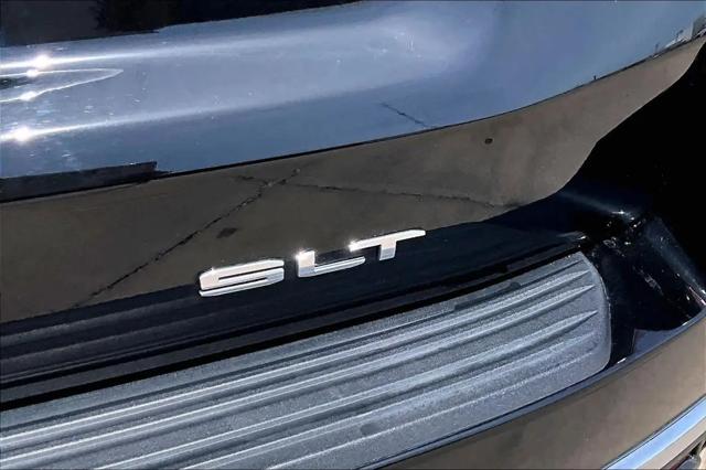 2023 GMC Yukon XL 4WD SLT