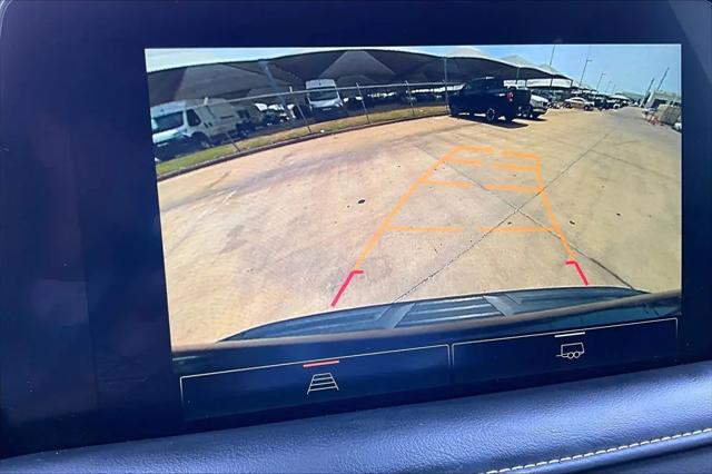 2023 GMC Yukon XL 4WD SLT