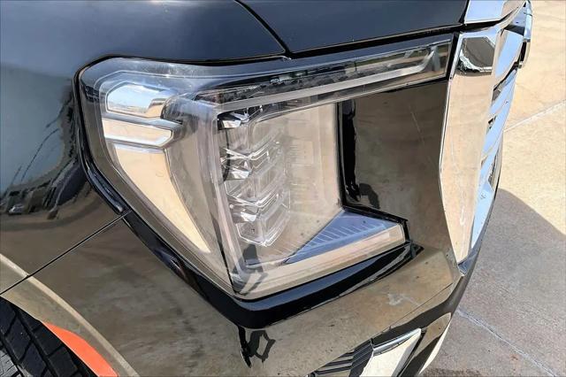2023 GMC Yukon XL 4WD SLT
