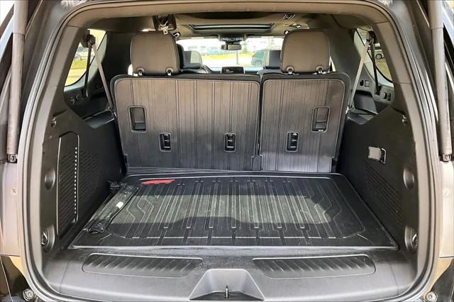 2023 GMC Yukon XL 4WD SLT