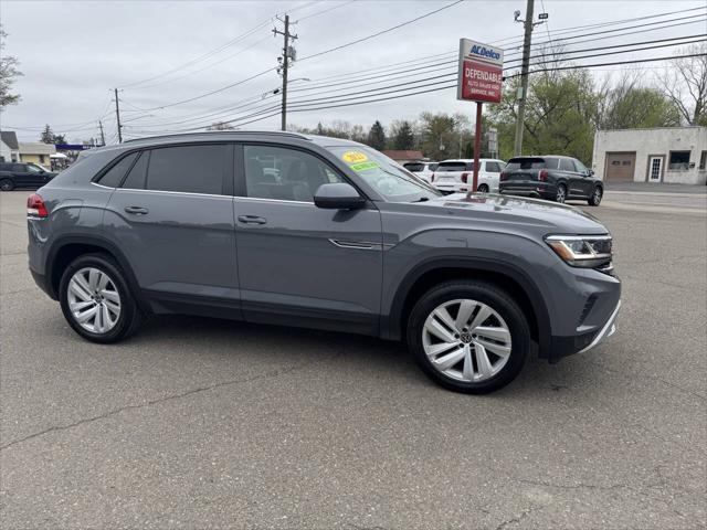 2022 Volkswagen Atlas Cross Sport 2.0T SE w/Technology