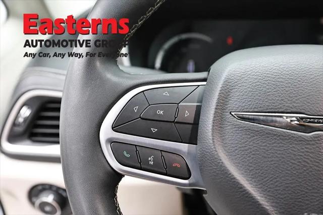 2024 Chrysler Pacifica Hybrid Select
