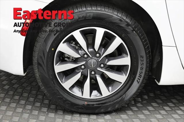 2024 Chrysler Pacifica Hybrid Select