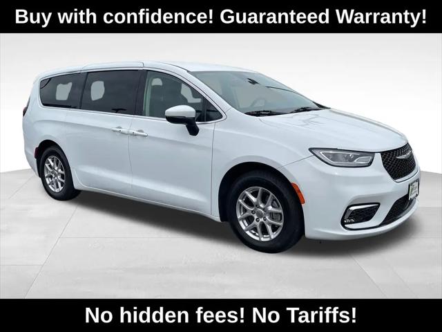 2023 Chrysler Pacifica Touring L for sale in Berlin, NJ