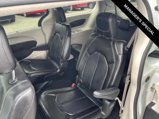 2023 Chrysler Pacifica Touring L