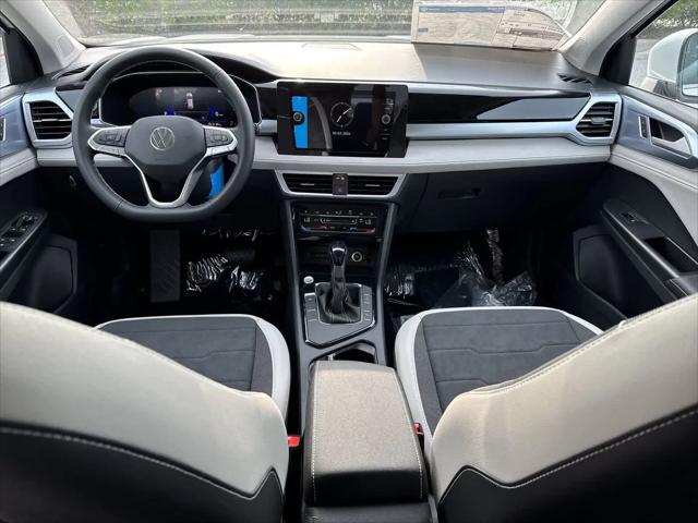 2026 Volkswagen Taos SE