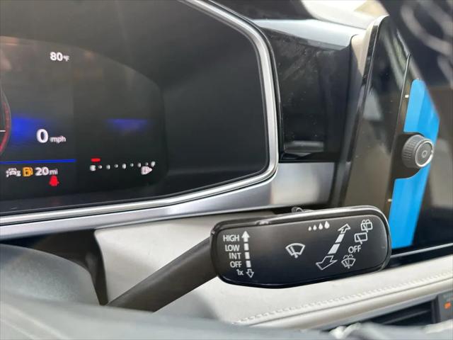2026 Volkswagen Taos SE