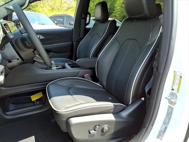 2027 Chrysler Pacifica Limited