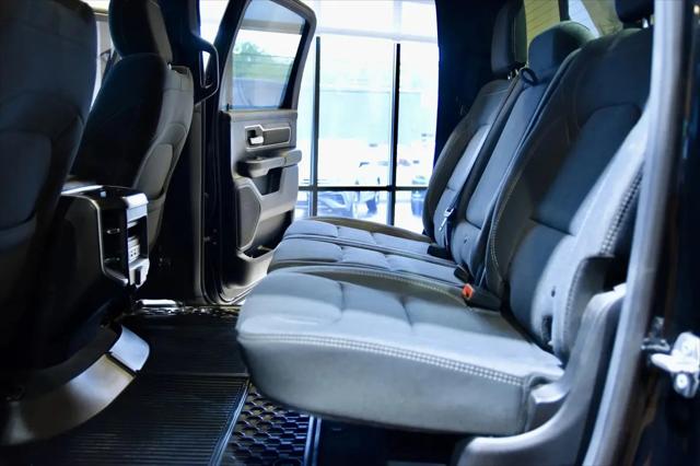 2019 Ram 1500 Big Horn/Lone Star Crew Cab 4x4 6'4" Box
