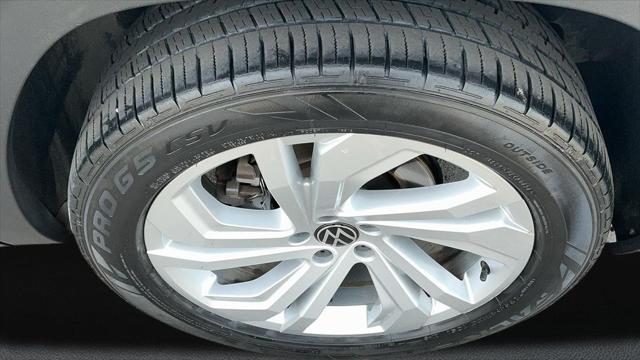 2021 Volkswagen Atlas 3.6L V6 SE w/Technology