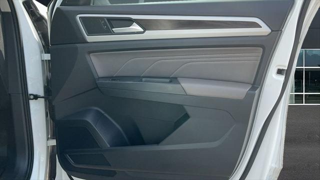 2021 Volkswagen Atlas 3.6L V6 SE w/Technology