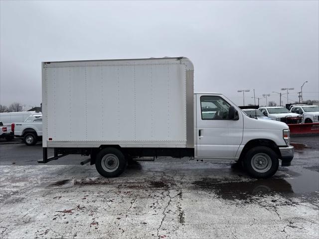 2025 Ford E-350 Cutaway Base