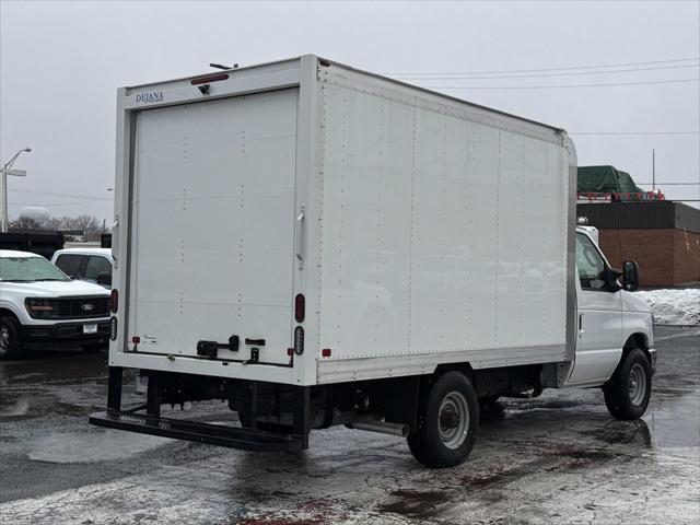 2025 Ford E-350 Cutaway Base