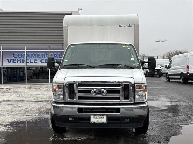 2025 Ford E-350 Cutaway Base