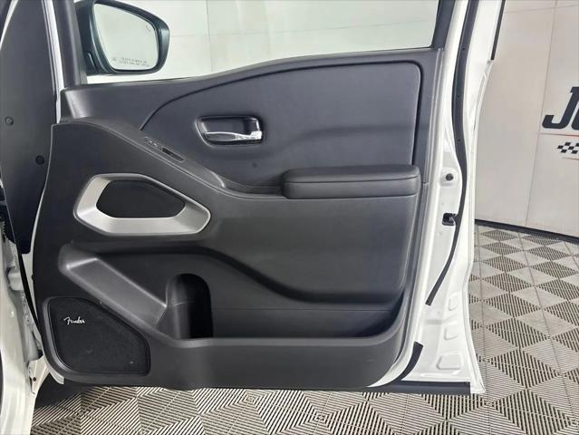 2025 Nissan Frontier Crew Cab SV 4x4