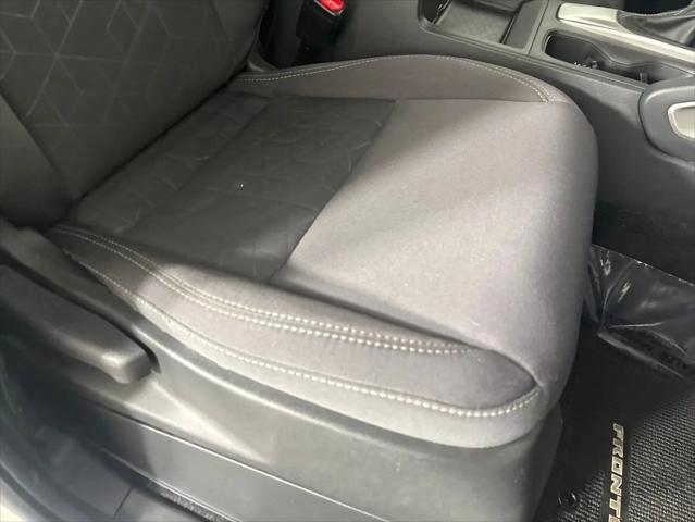 2025 Nissan Frontier Crew Cab SV 4x4