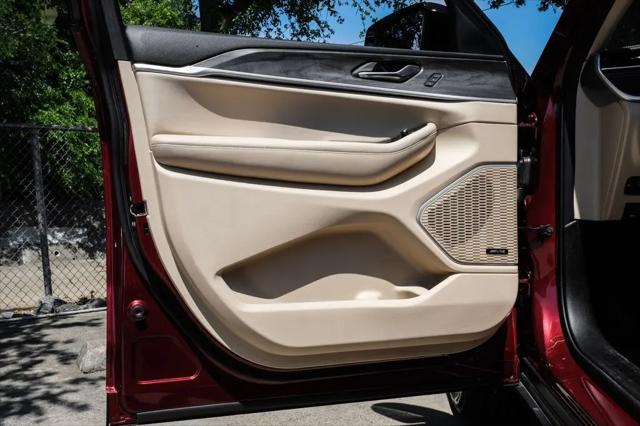 2022 Jeep Grand Cherokee Limited 4x2