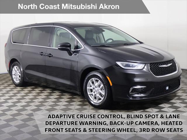 2023 Chrysler Pacifica Touring L for sale in Akron, OH