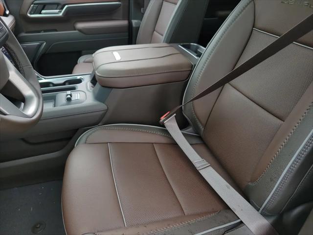 2026 GMC Sierra 2500HD Crew Cab, Standard Bed, Denali, 4WD