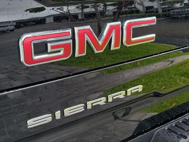 2026 GMC Sierra 1500 Crew Cab, Short Bed, SLT, RWD