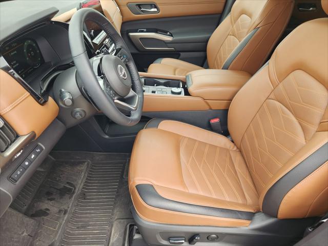 2025 Nissan Pathfinder Platinum 4WD