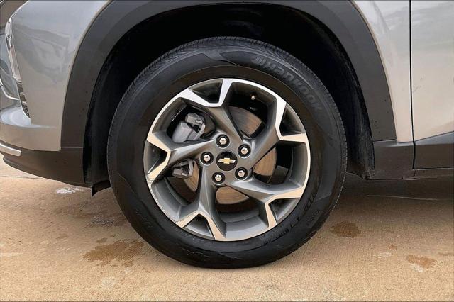 2025 Chevrolet Trax FWD LT