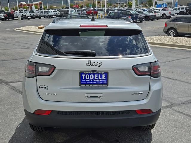 2024 Jeep Compass Latitude Lux FWD