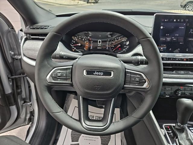 2024 Jeep Compass Latitude Lux FWD