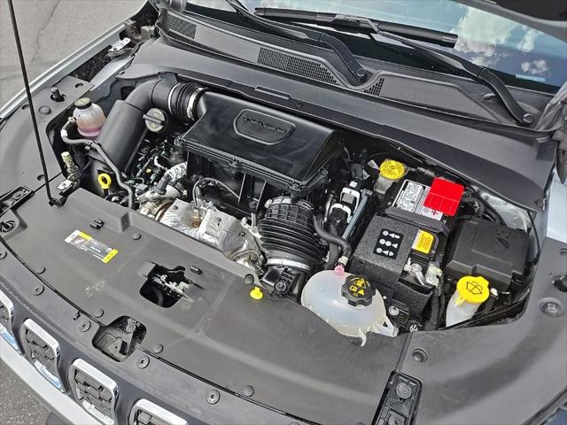 2024 Jeep Compass Latitude Lux FWD