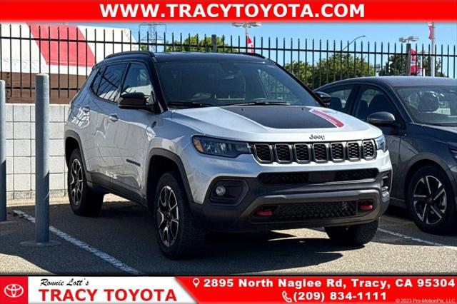2025 Jeep Compass Trailhawk 4X4's photo