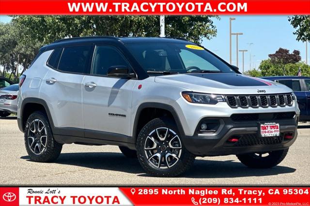 2025 Jeep Compass Trailhawk 4X4's photo