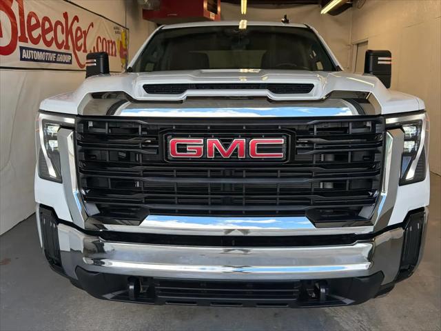 2026 GMC Sierra 2500HD Crew Cab, Standard Bed, Pro, 4WD