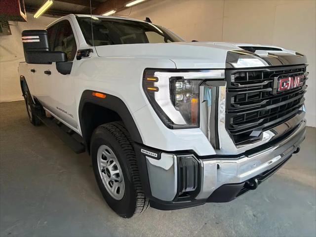 2026 GMC Sierra 2500HD Crew Cab, Standard Bed, Pro, 4WD
