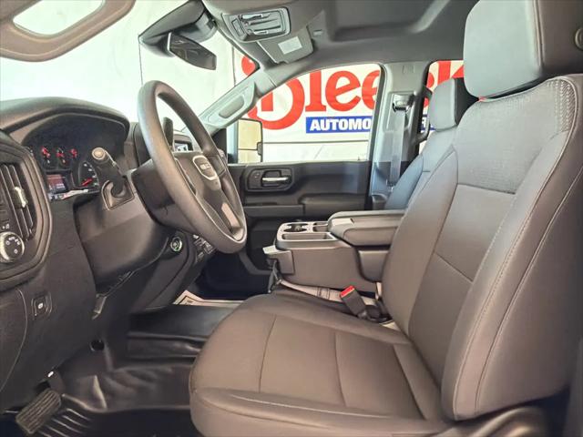 2026 GMC Sierra 2500HD Crew Cab, Standard Bed, Pro, 4WD