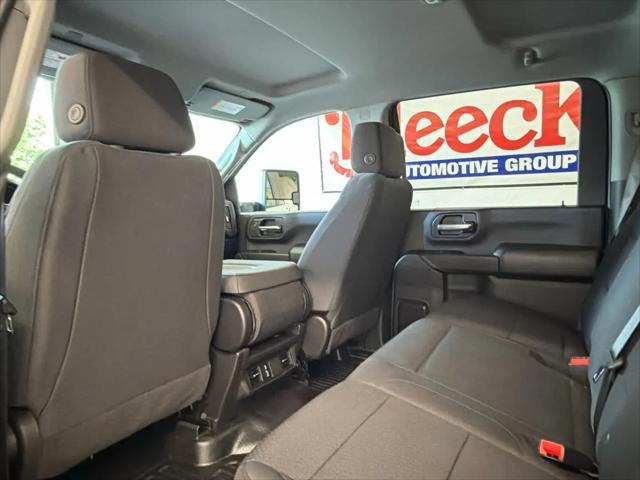 2026 GMC Sierra 2500HD Crew Cab, Standard Bed, Pro, 4WD