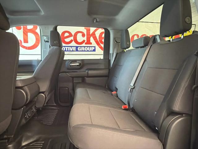 2026 GMC Sierra 2500HD Crew Cab, Standard Bed, Pro, 4WD