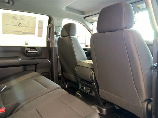 2026 GMC Sierra 2500HD Crew Cab, Standard Bed, Pro, 4WD