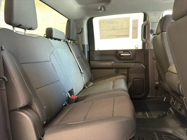 2026 GMC Sierra 2500HD Crew Cab, Standard Bed, Pro, 4WD