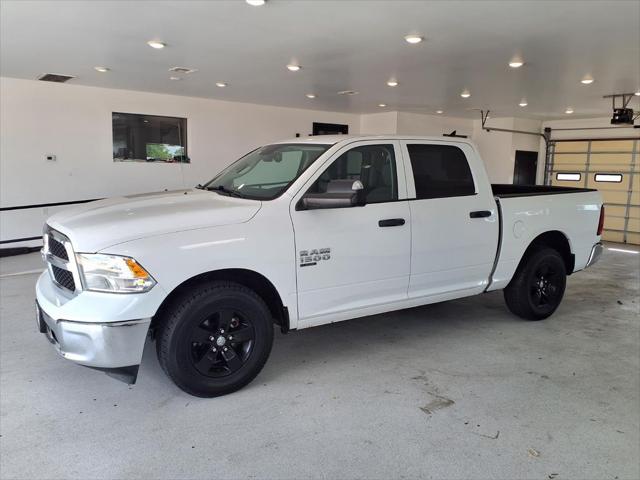 2022 Ram 1500 Classic SLT Crew Cab 4x2 5'7" Box