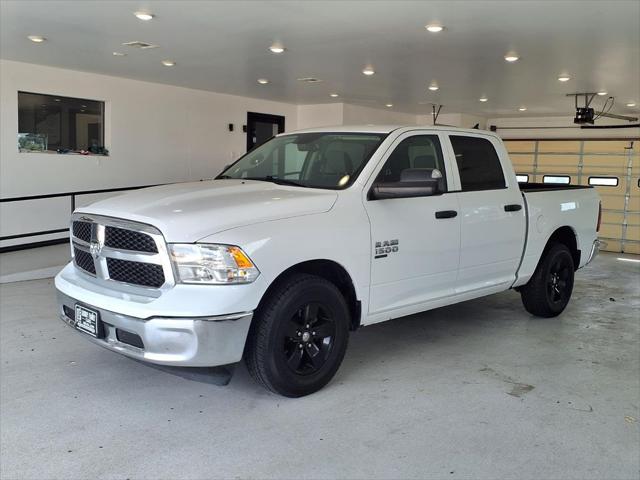 2022 Ram 1500 Classic SLT Crew Cab 4x2 5'7" Box