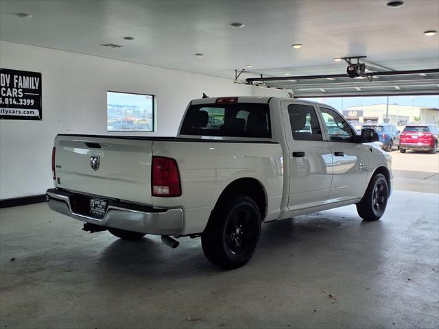 2022 Ram 1500 Classic SLT Crew Cab 4x2 5'7" Box