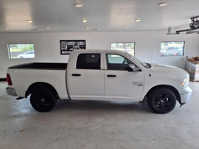 2022 Ram 1500 Classic SLT Crew Cab 4x2 5'7" Box
