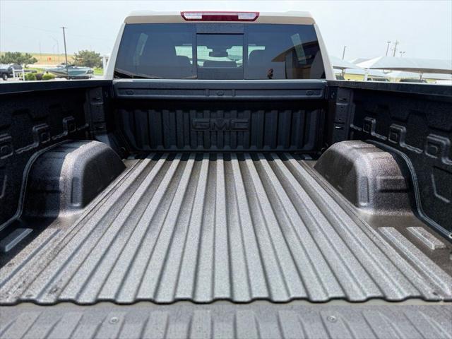 2026 GMC Sierra 1500 Crew Cab, Short Bed, AT4, 4WD