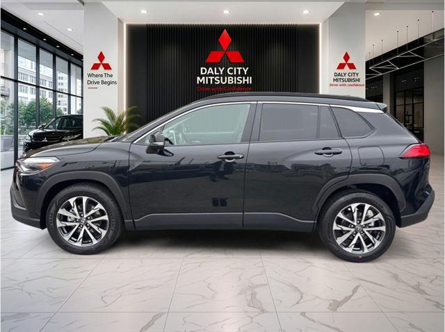 2025 Toyota Corolla Cross XLE