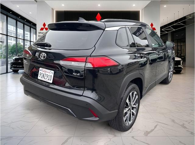 2025 Toyota Corolla Cross XLE