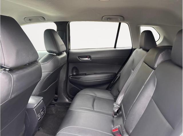 2025 Toyota Corolla Cross XLE