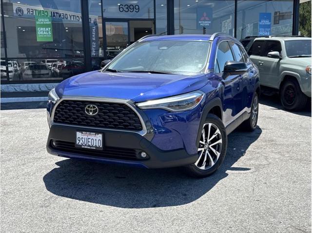 2025 Toyota Corolla Cross XLE
