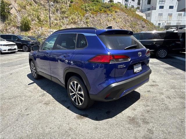 2025 Toyota Corolla Cross XLE