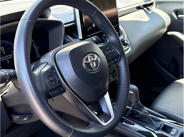2025 Toyota Corolla Cross XLE