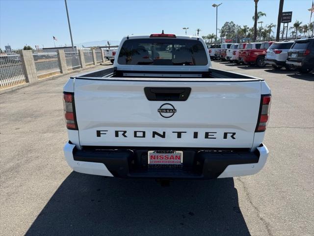 2026 Nissan Frontier Crew Cab Long Bed SV 4x2